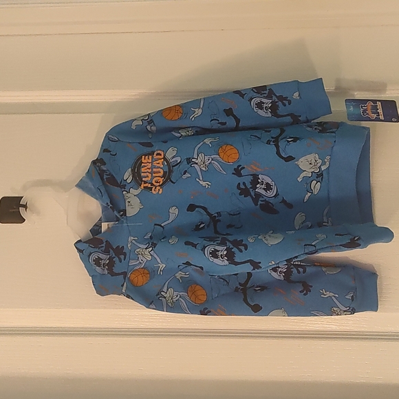 Space Jam new boys sweatshirt with label never used. - Picture 2 of 6